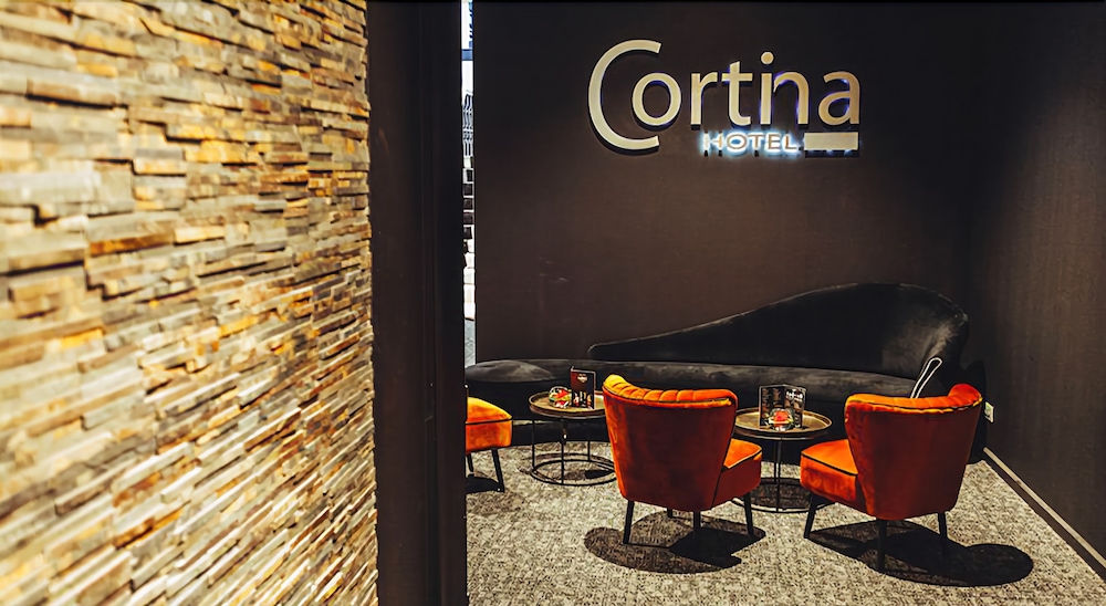 Cortina Hotel — hotel in Wevelgem