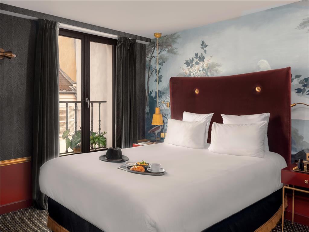 Snob Hotel — 4-Star Luxury Hotel in Paris, France