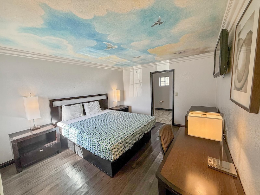 Super 7 Motel in Anaheim, United States