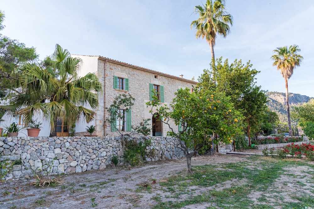 Agroturisme Subies - carbon neutral hotel in Selva