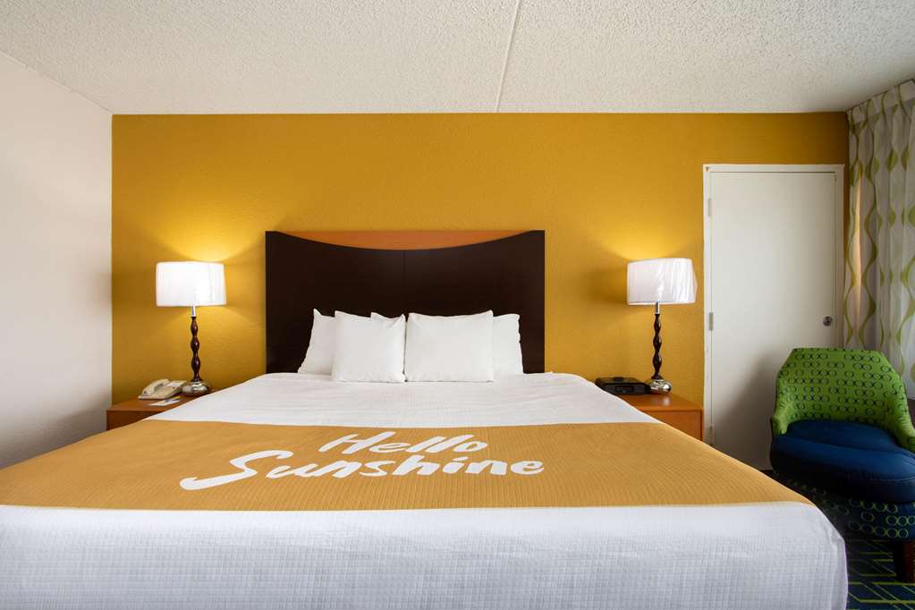 Days Inn by Wyndham Absecon Atlantic City Area - photo 16