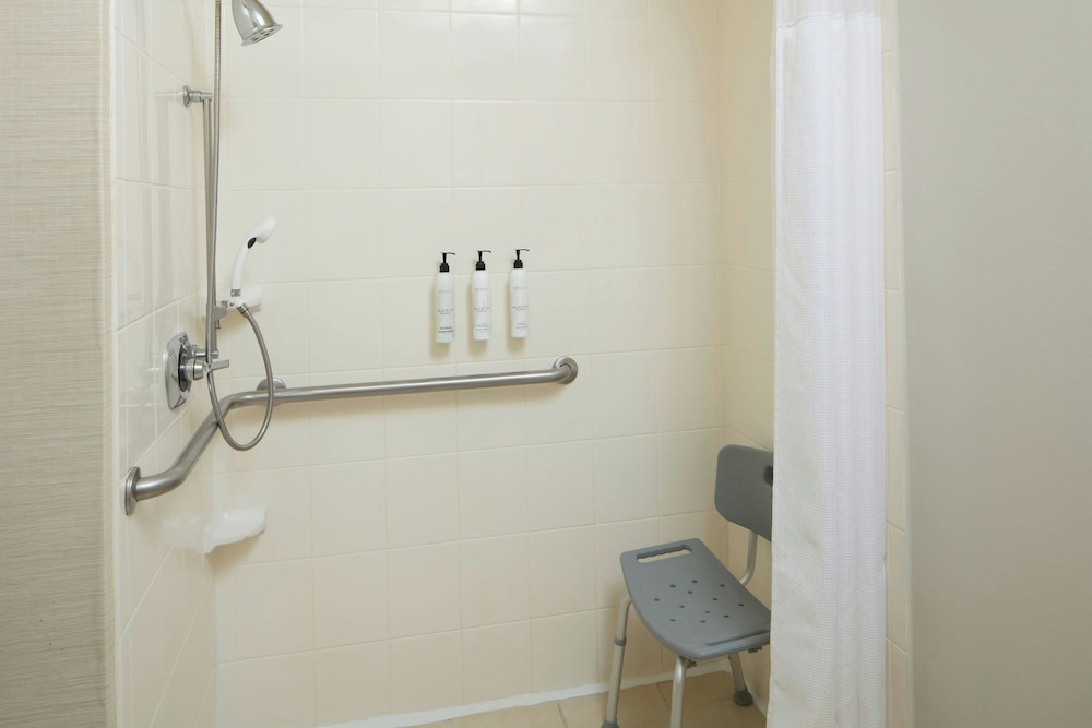 Fairfield Inn & Suites by Marriott Lumberton - photo 19