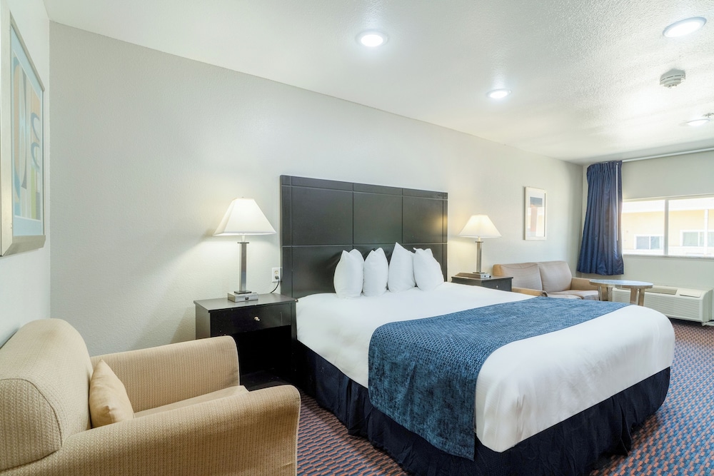 Atria Extended Stays By OYO Jourdanton - photo 25