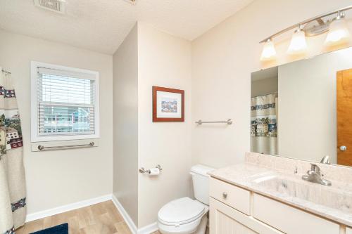 Front Row by Oak Island Accommodations - photo 22
