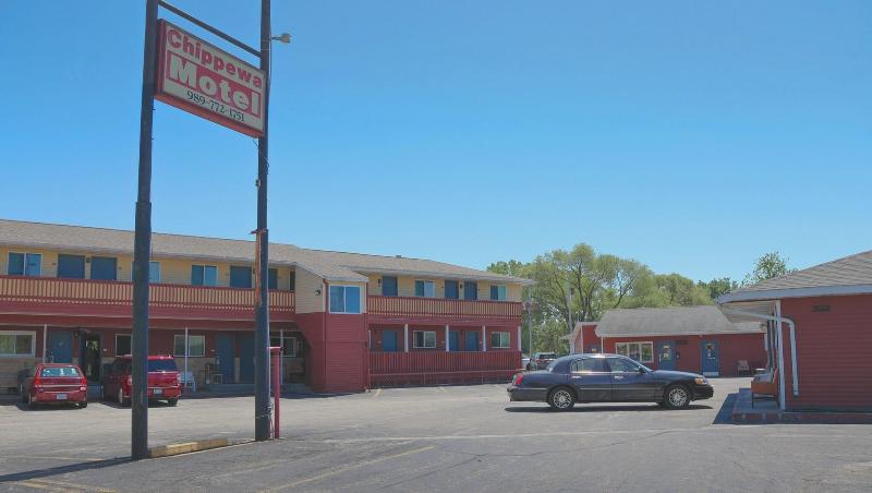 Chippewa Motel - photo 10