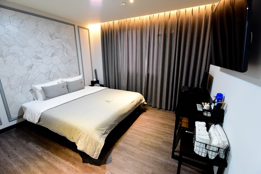 Grance Hotel — Busan — photo 4