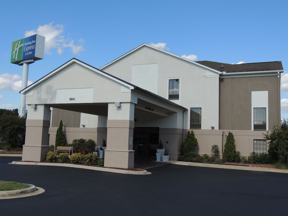 Holiday Inn Express & Suites Birmingham NE Trussville — hotel in Trussville