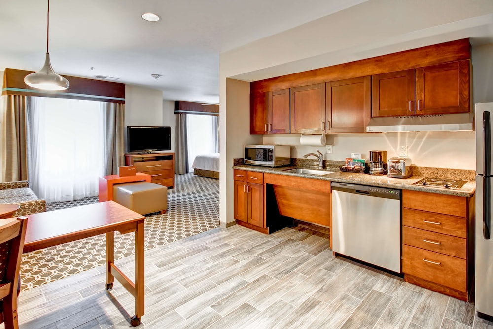 Homewood Suites by Hilton Greeley - photo 8