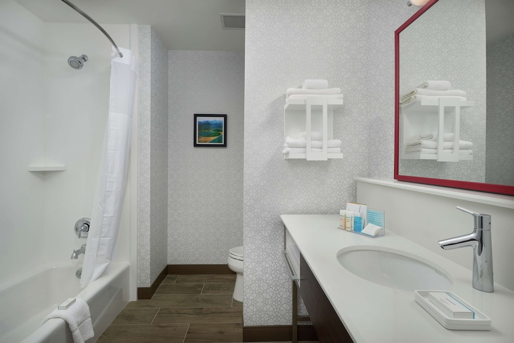 Hampton Inn by Hilton Burley - photo 17