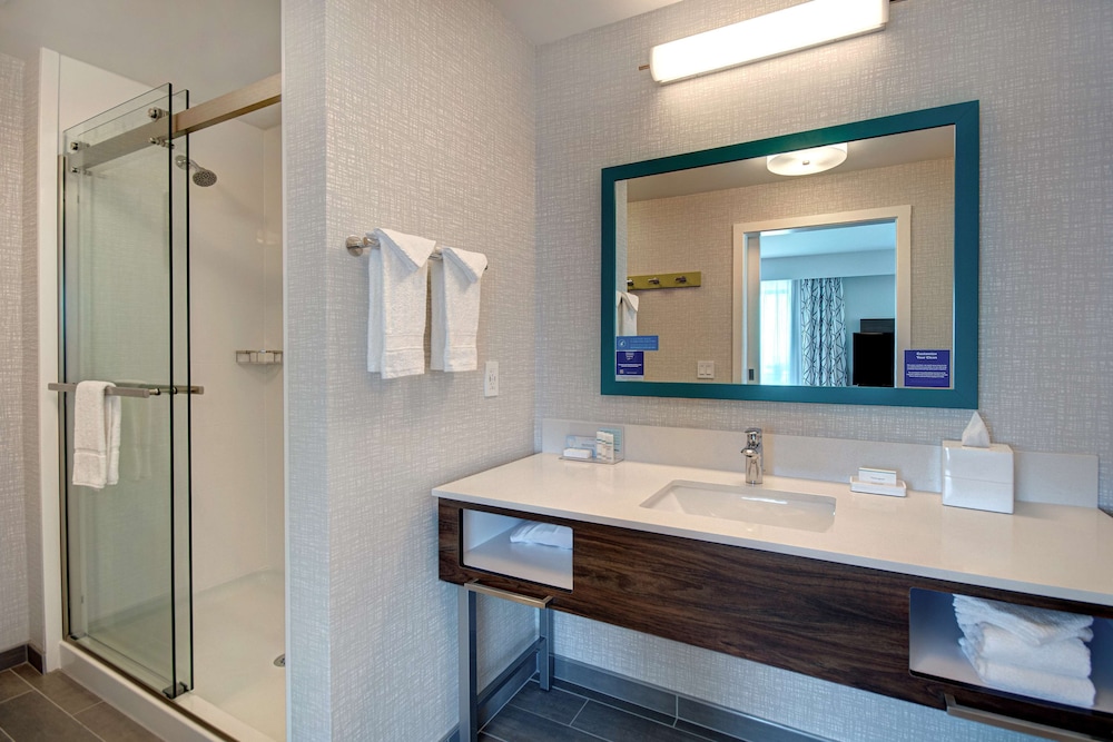 Hampton Inn & Suites Sunnyvale Silicon Valley - photo 33