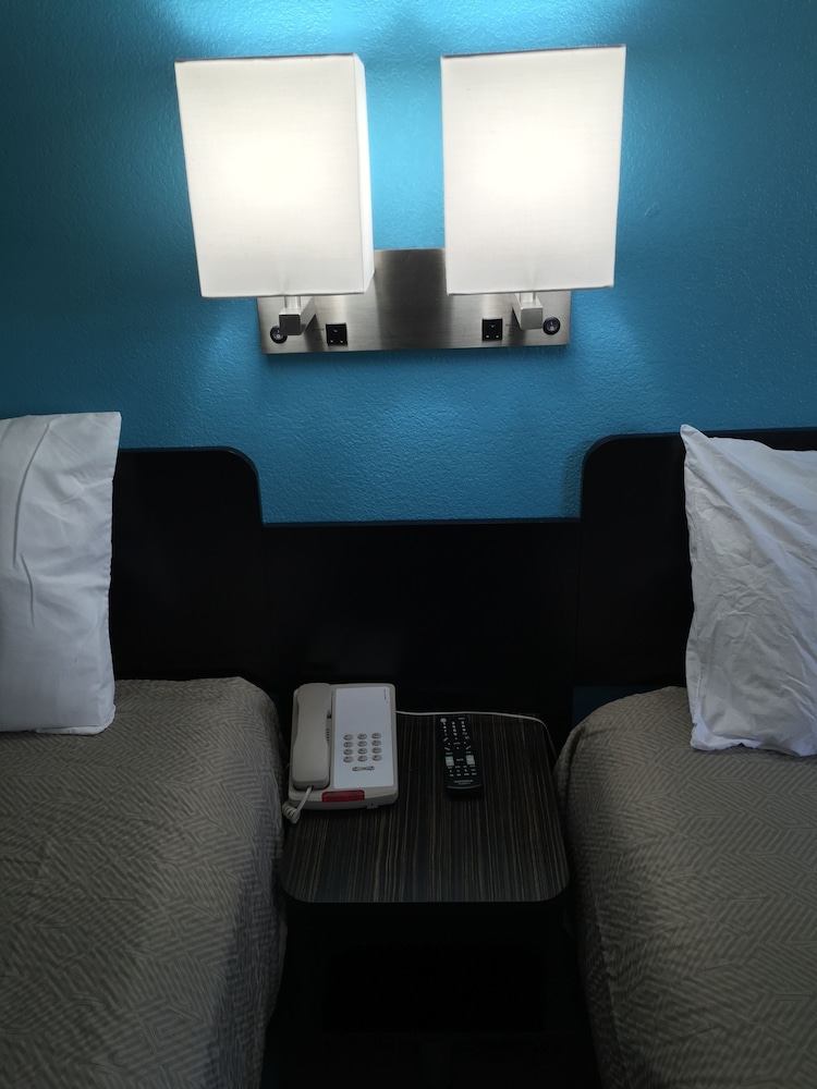 Motel6 Prairie Du Chien WI - photo 16