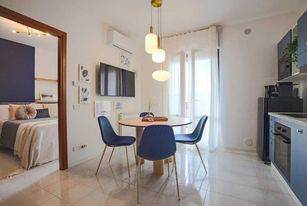 Modern Flat with Light And Sun on the Sweet Terrace — 4-Star Luxury Hotel in Perugia, Italy