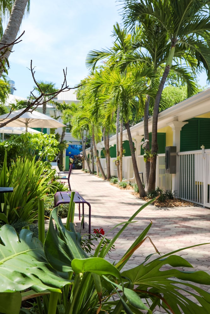 Almond Tree Inn Hotel Adults Only - photo 87