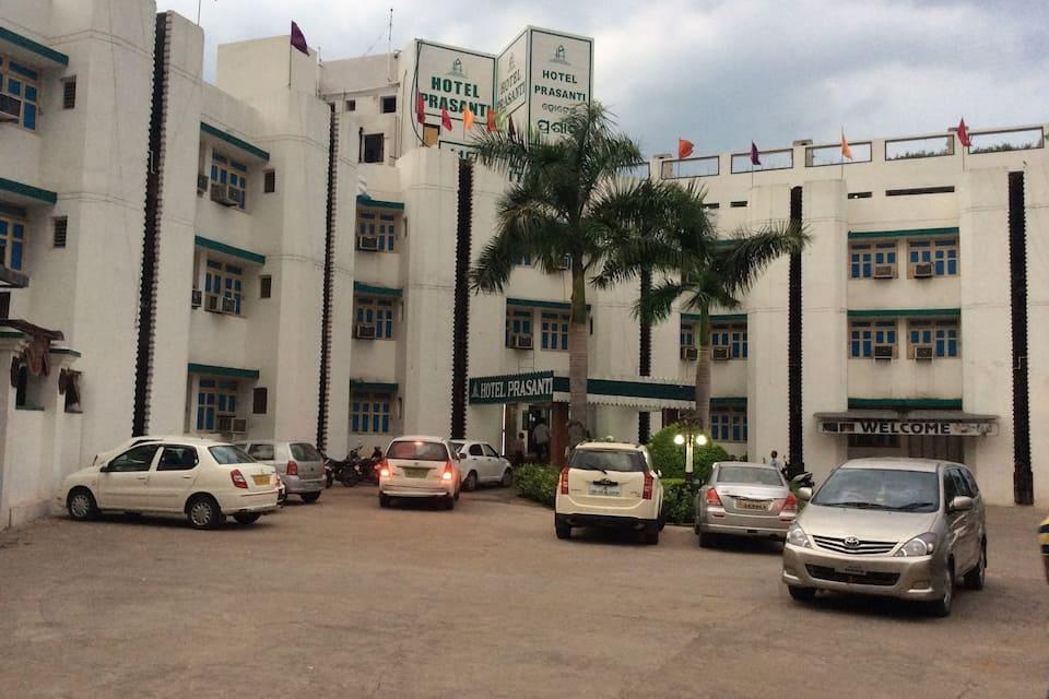 Hotel Prasanti in Angul, India
