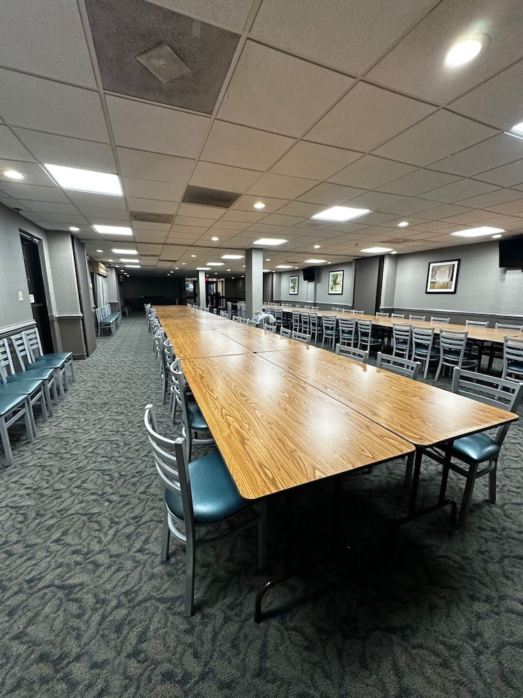 Ramada by Wyndham Virginia Beach - photo 44