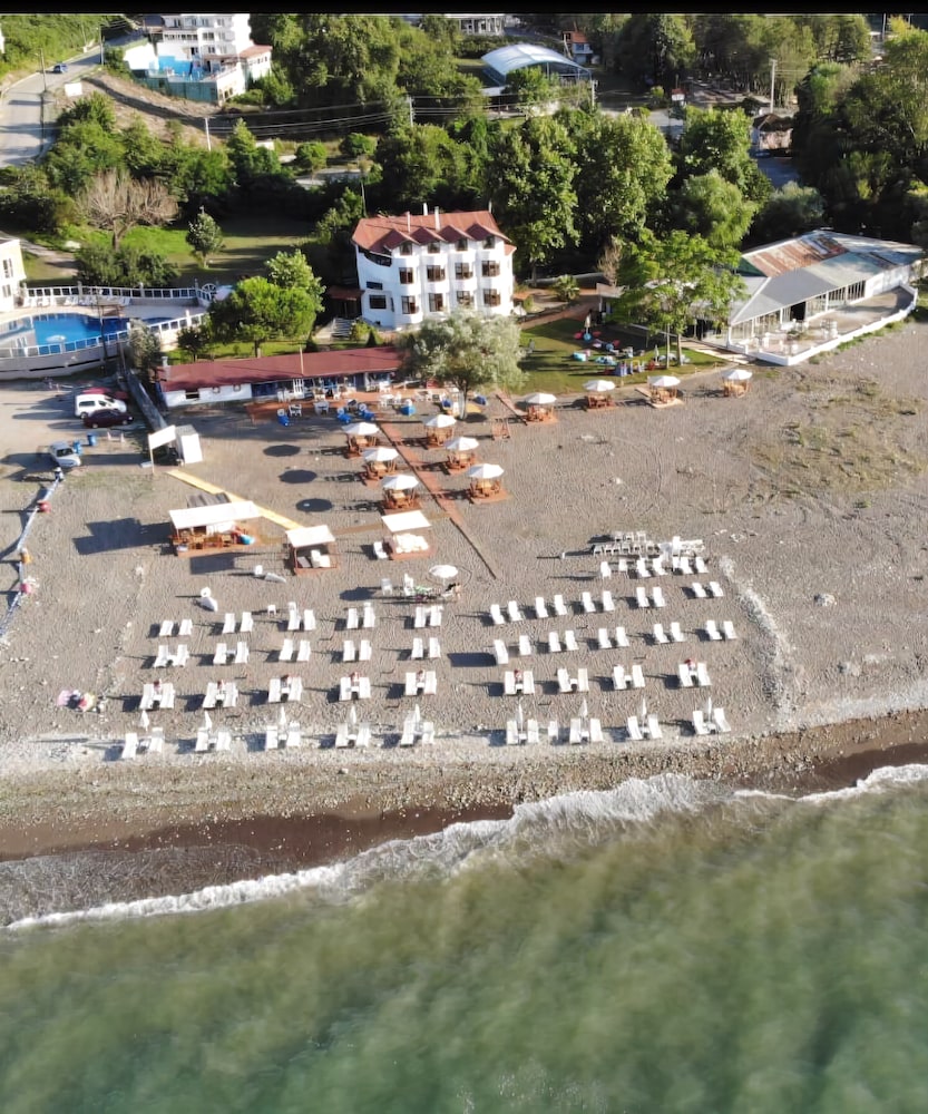 Parla Beach Otel — Akcakoca