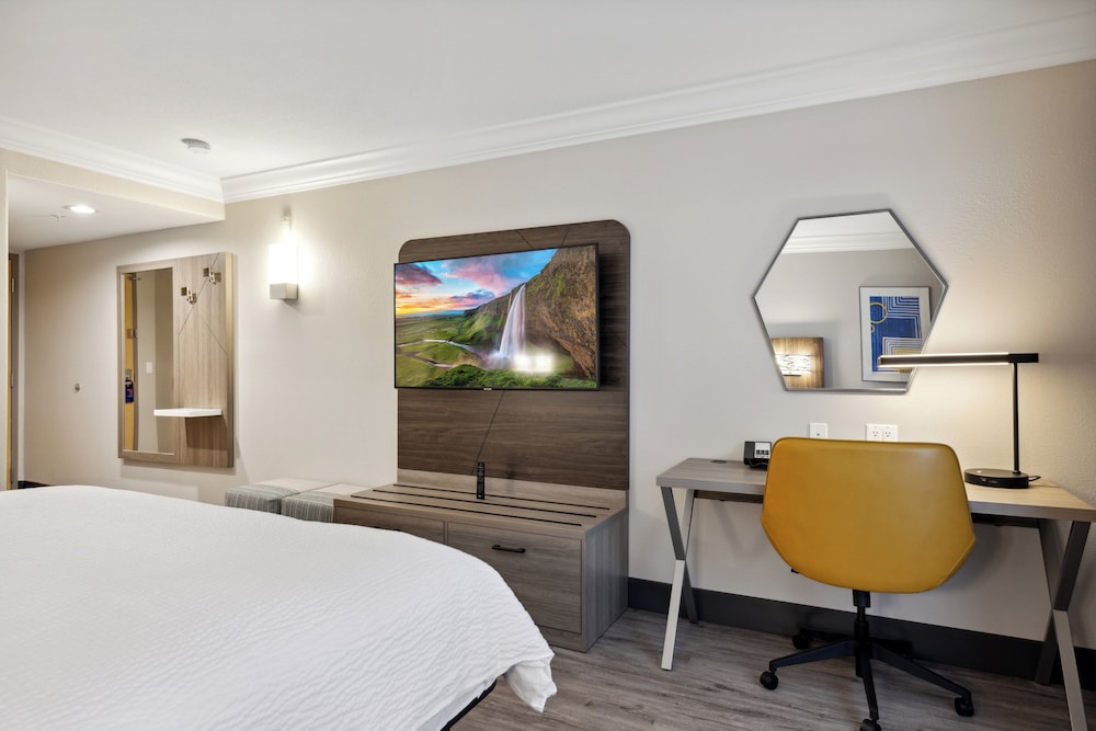 Holiday Inn Express Hotel & Suites Vacaville by IHG - photo 10