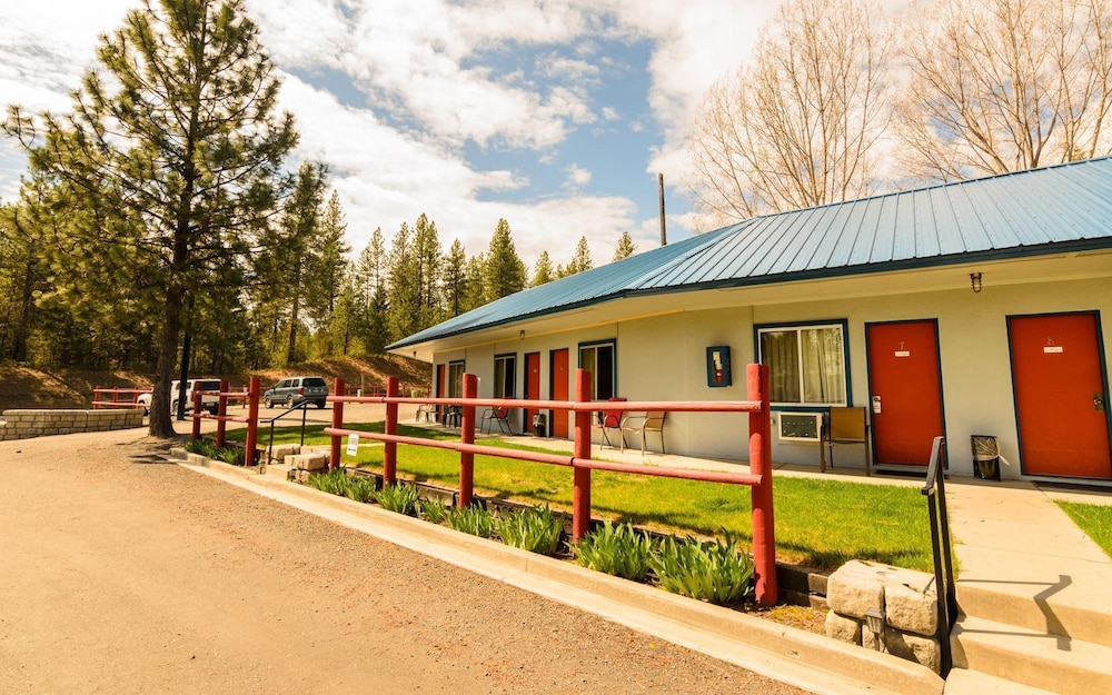 Columbia Point Resort - photo 51