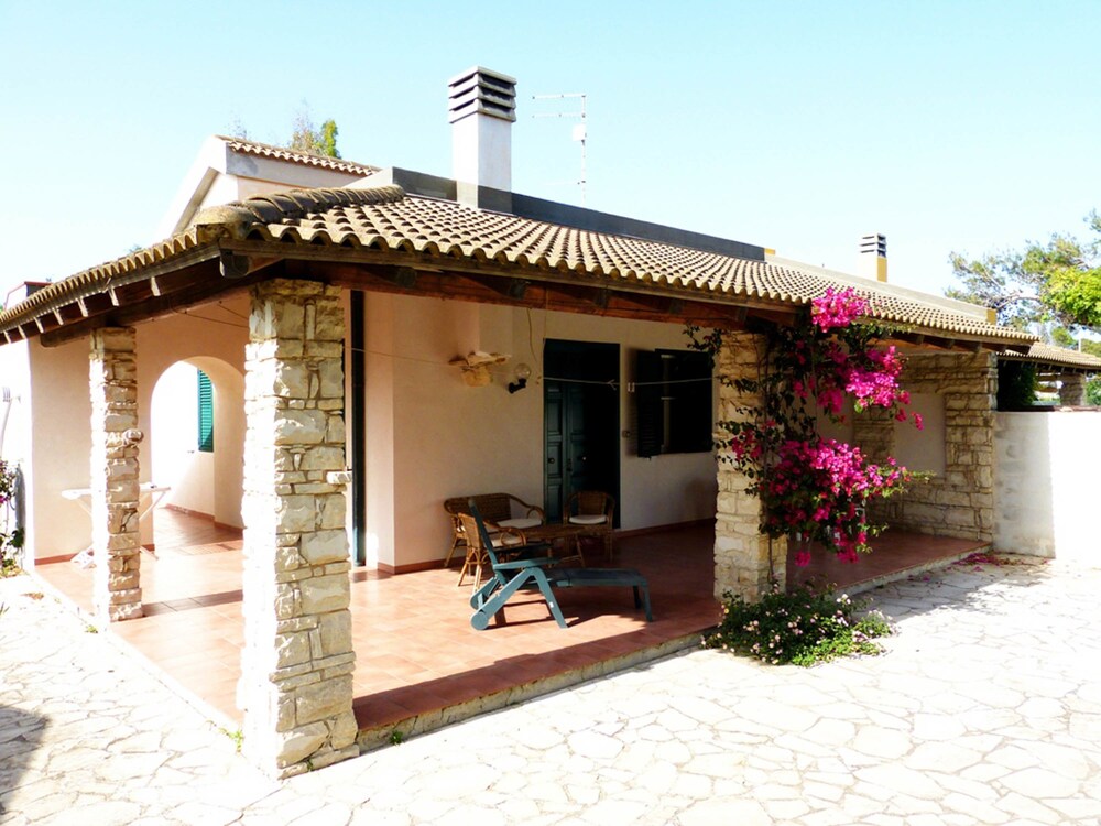 Villa Marittima Case Sicule — 4-Star Luxury Hotel in Ispica, Italy