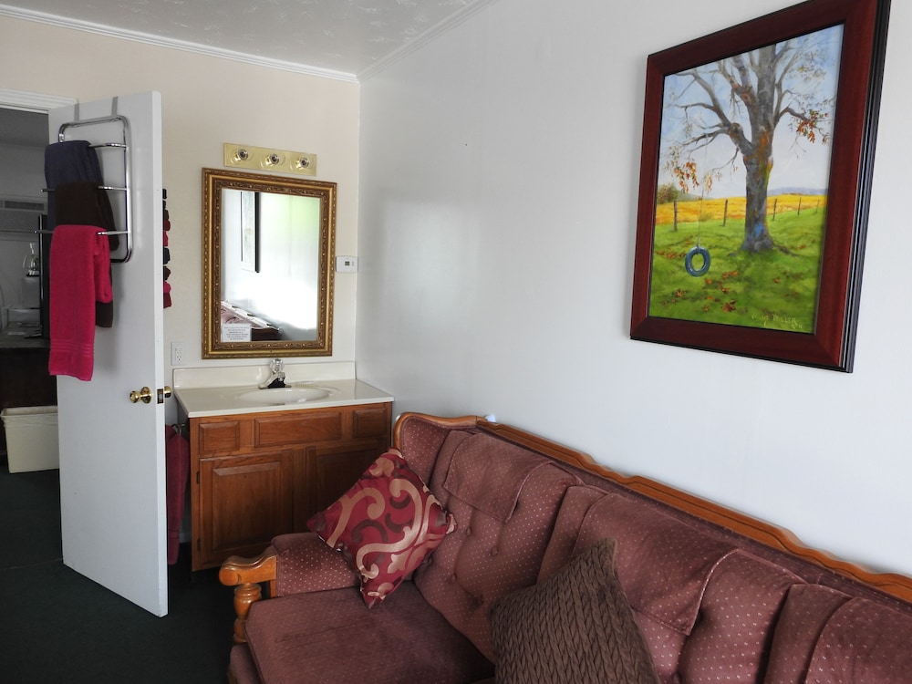 The Trails Inn - photo 17