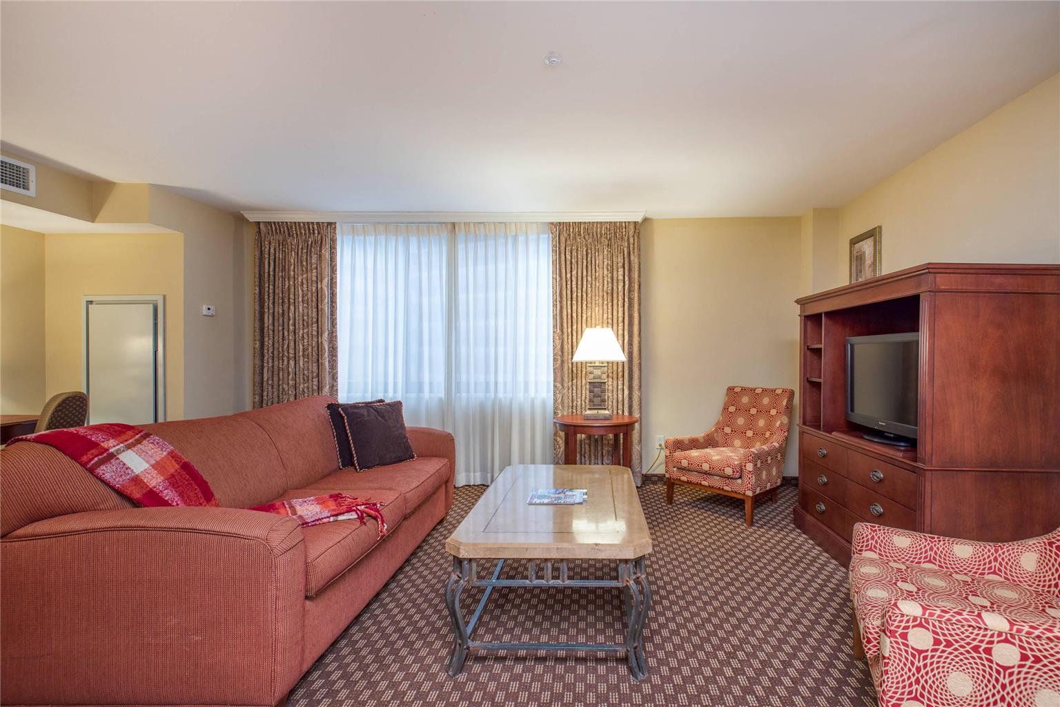 Arlington Court Suites a Clarion Collection Hotel - photo 43