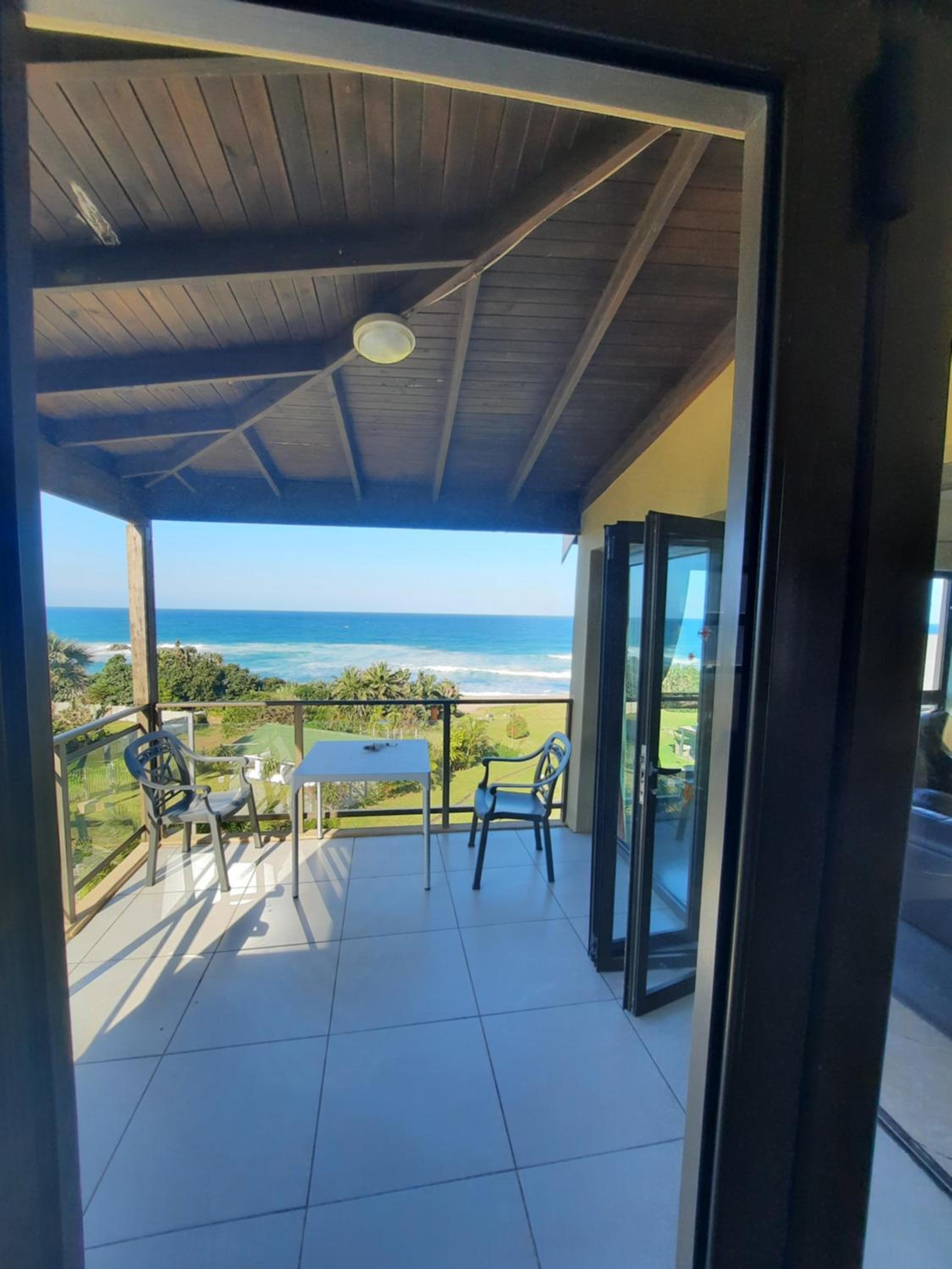 Penthouse at Calamari 4 — 4-Star Luxury Hotel in Margate, South Africa