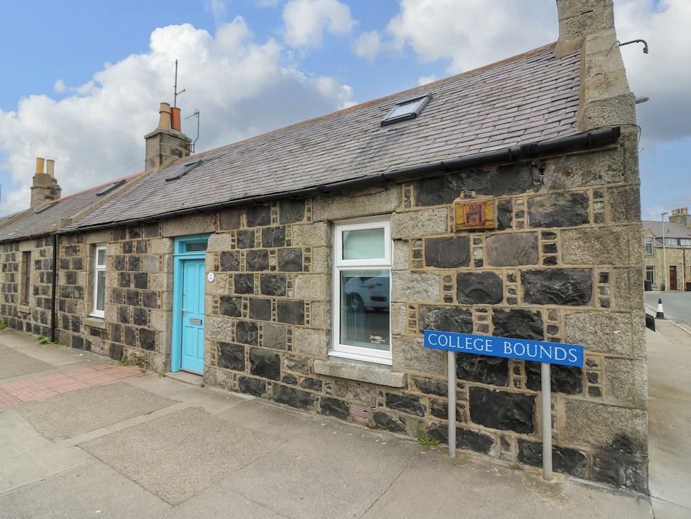 2 College Bounds — Fraserburgh