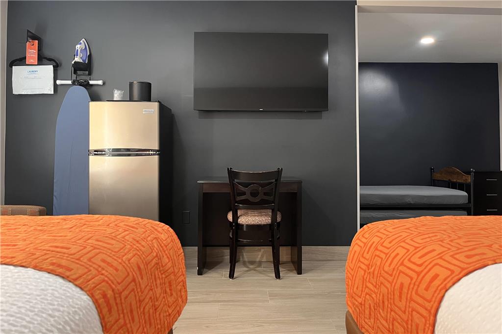 Howard Johnson by Wyndham Flagstaff University West - photo 19