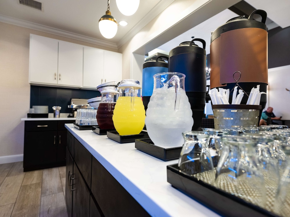 Homewood Suites by Hilton Joplin - photo 49