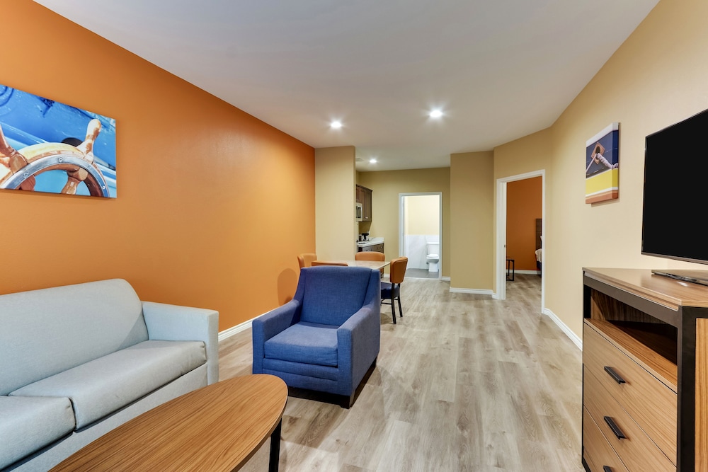 Captain's Quarters Inn - photo 26