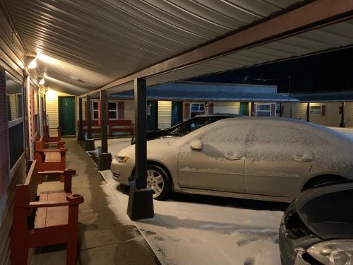 Tour Inn Motel - photo 8