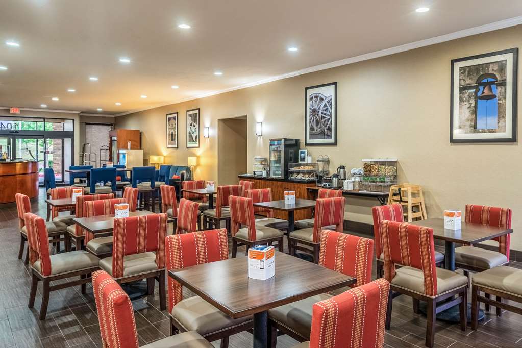 Comfort Suites Near Texas State University - photo 30