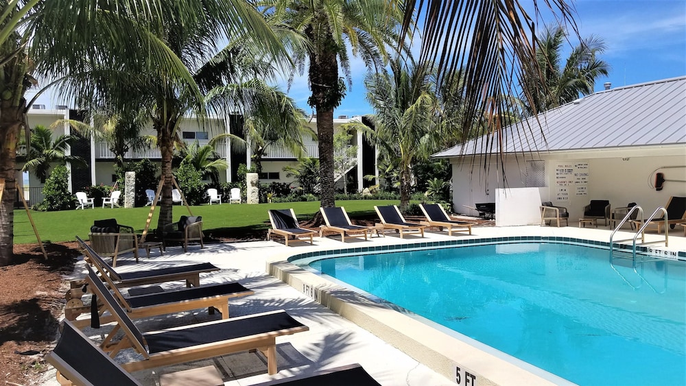Bali Hai Beachfront Resort and Spa - photo 68