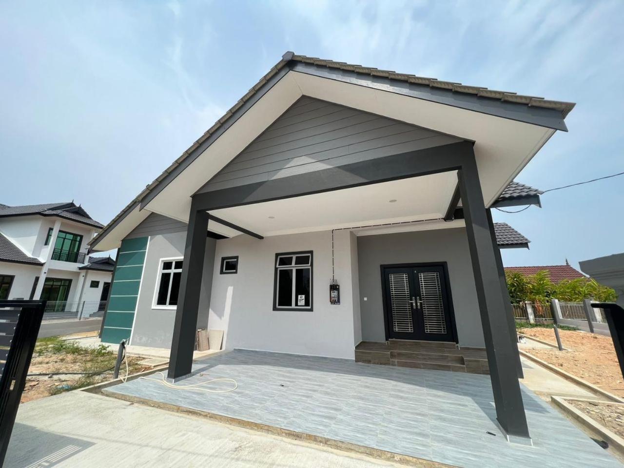 Kieara Holiday Guest House — 4-Star Luxury Hotel in Kuala Terengganu, Malaysia