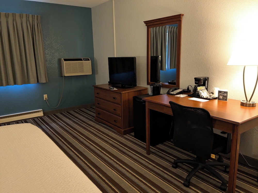 Magnuson Hotel Copper Crown - photo 14