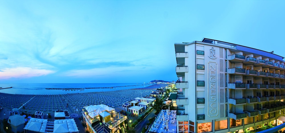 Hotel Negresco — hotel in Cattolica