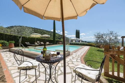Villa Manuela — 4-Star Luxury Hotel in Montaione, Italy