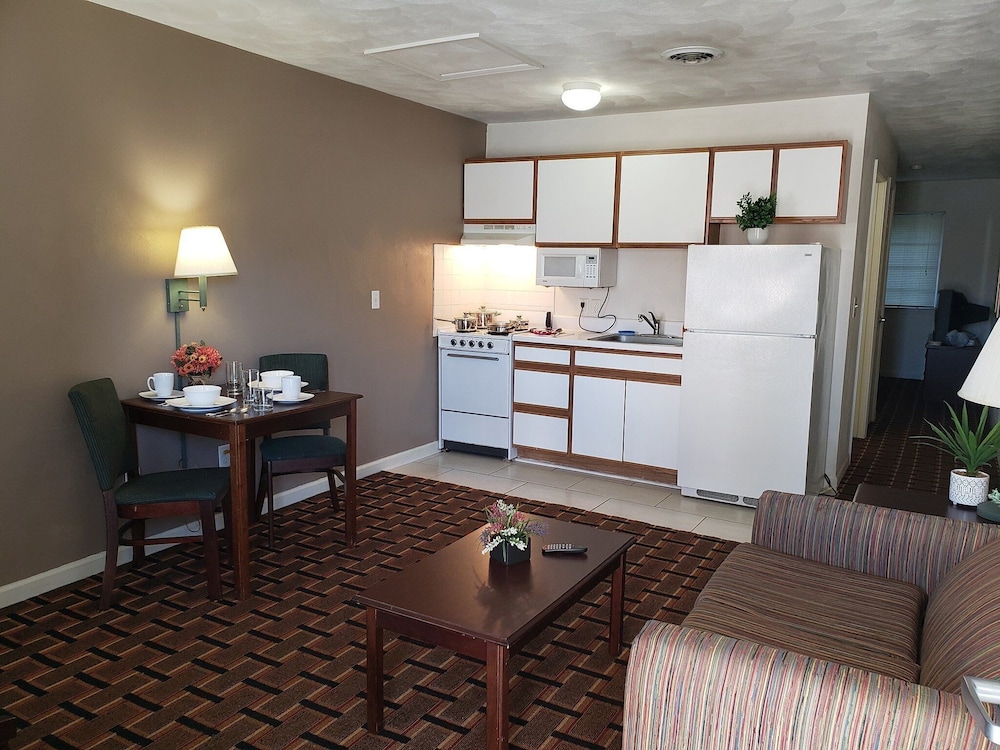 Affordable Suites Burlington - photo 18