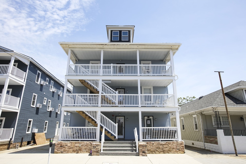 Garfield Beach House - featured photo