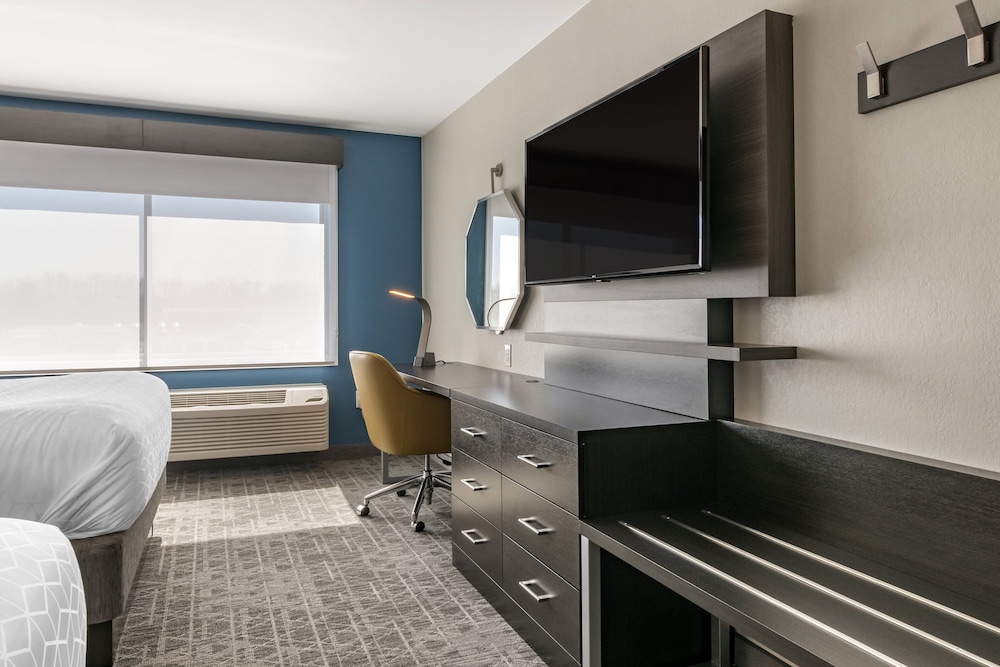 Holiday Inn Express & Suites Carlisle Southwest I 81 by IHG - photo 10