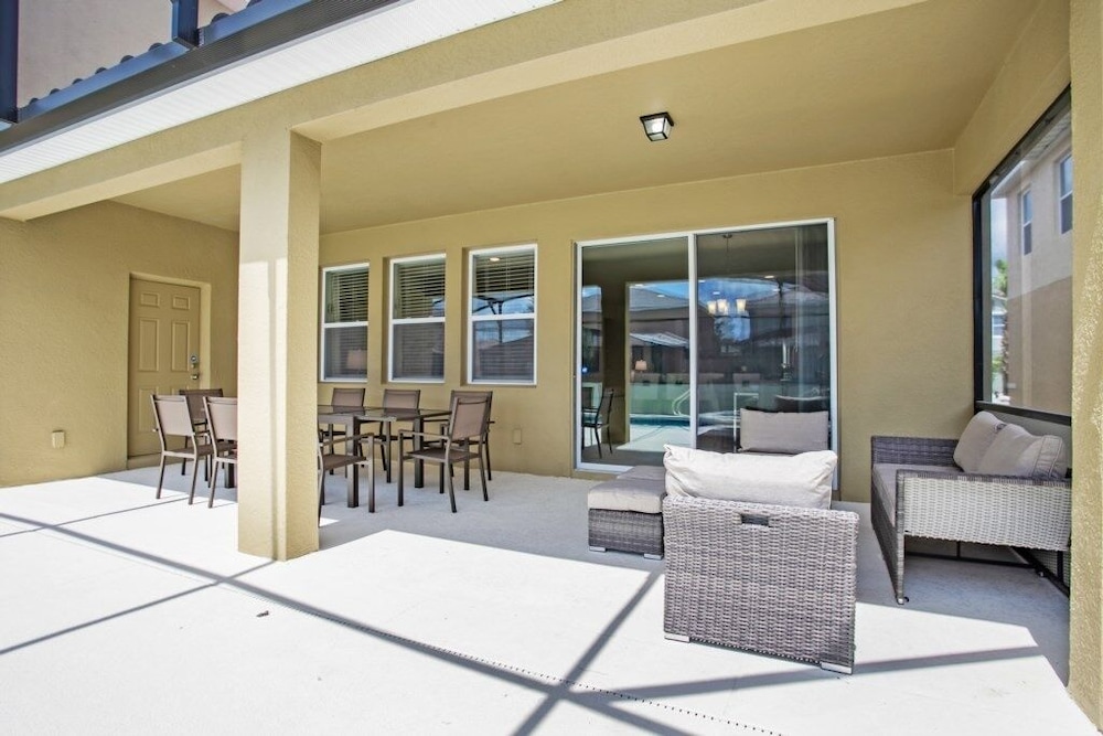 Amazing 7 Bedroom Solterra New Resort Home 7 Villa by Redawning - photo 64