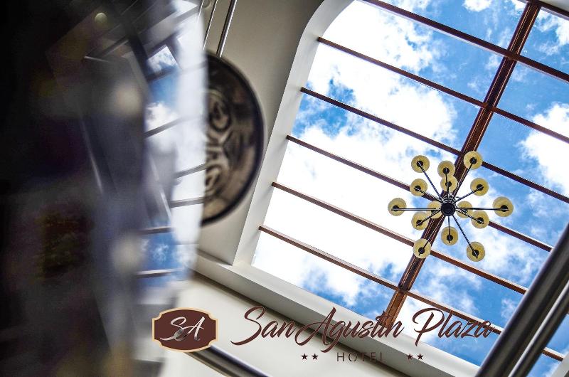 Hotel San Agustin Plaza in Latacunga, Ecuador