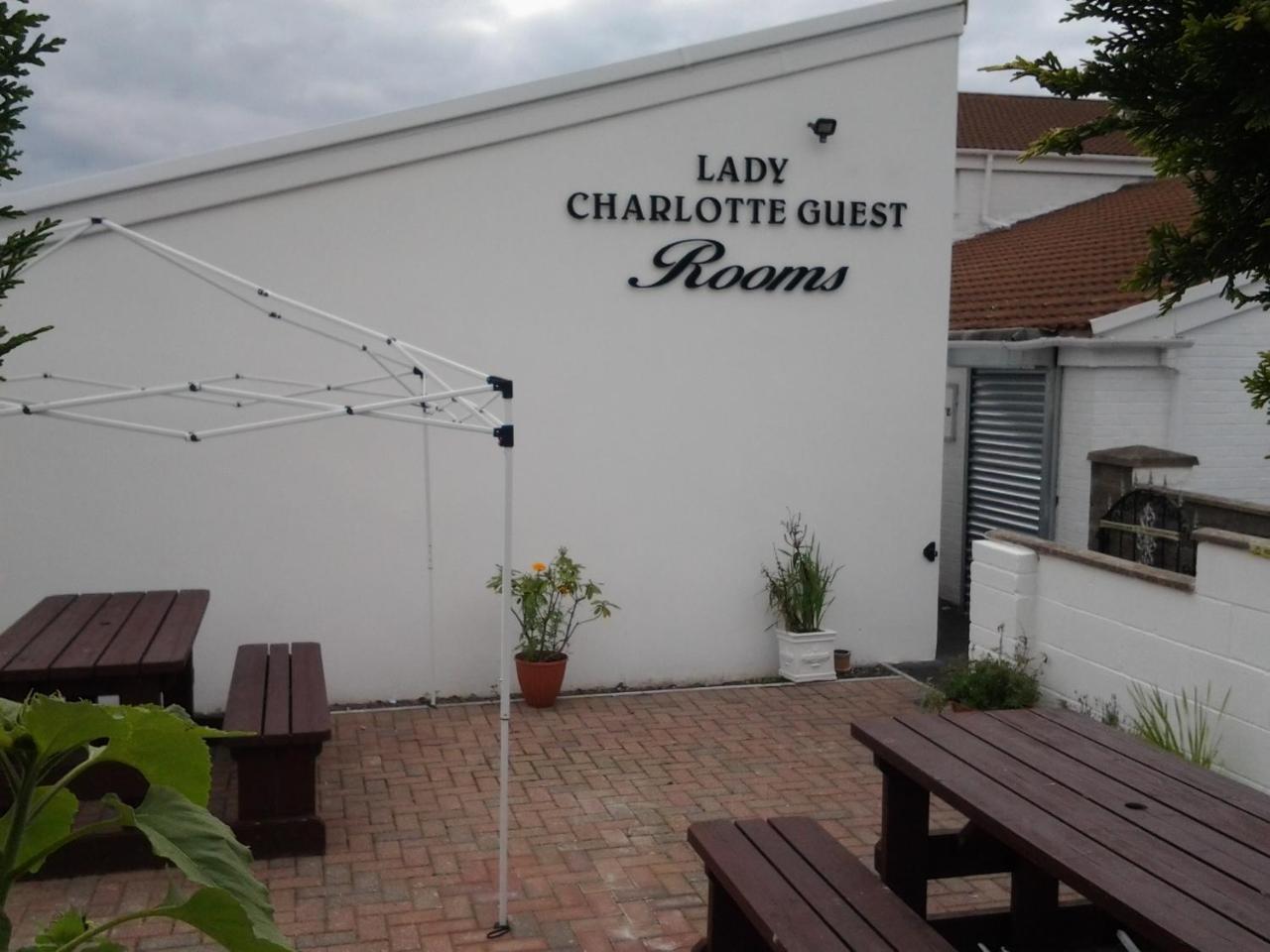 Lady Charlotte Guest Rooms Triple Rooms in Merthyr Tydfil, United Kingdom