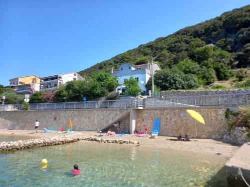 Ferienwohnung in Supetarska Draga — 4-Star Luxury Hotel in Supetarska Draga, Croatia
