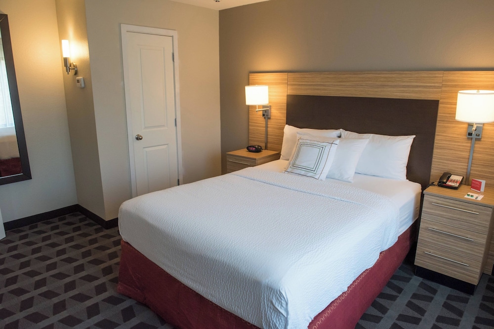 TownePlace Suites by Marriott Battle Creek - photo 8