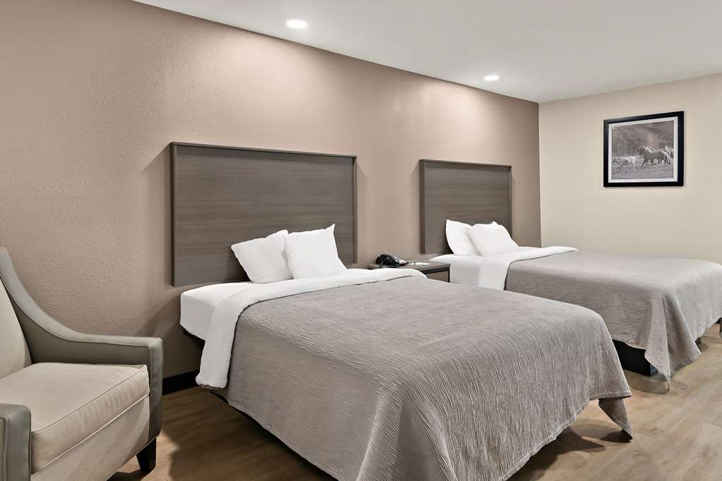 Quality Inn & Suites Weatherford - photo 32