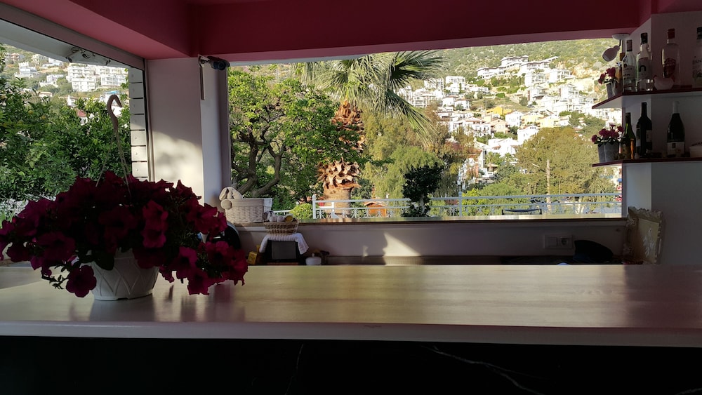 Kalkan Suites Hotel — Kas — photo 2