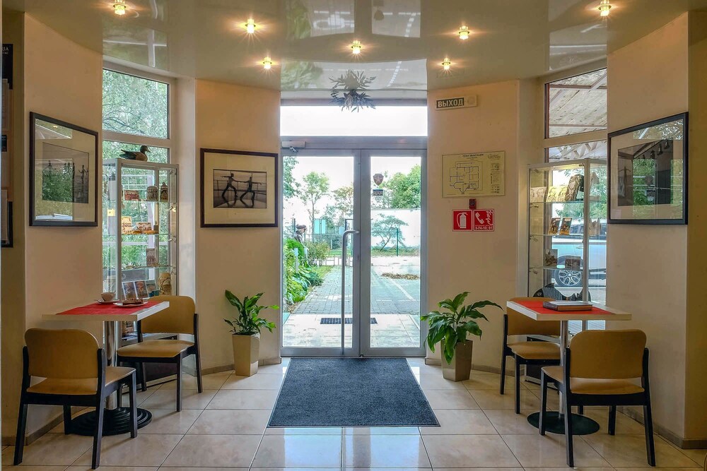 Aquatoria Hotel — hotel in Yantarnyy