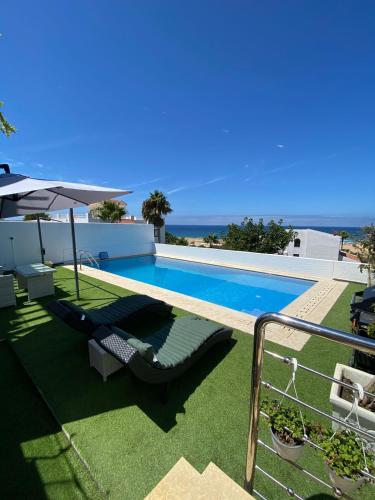 Villa bord de mer vue incroyable avec piscine — 4-Star Luxury Hotel in Tangier, Morocco
