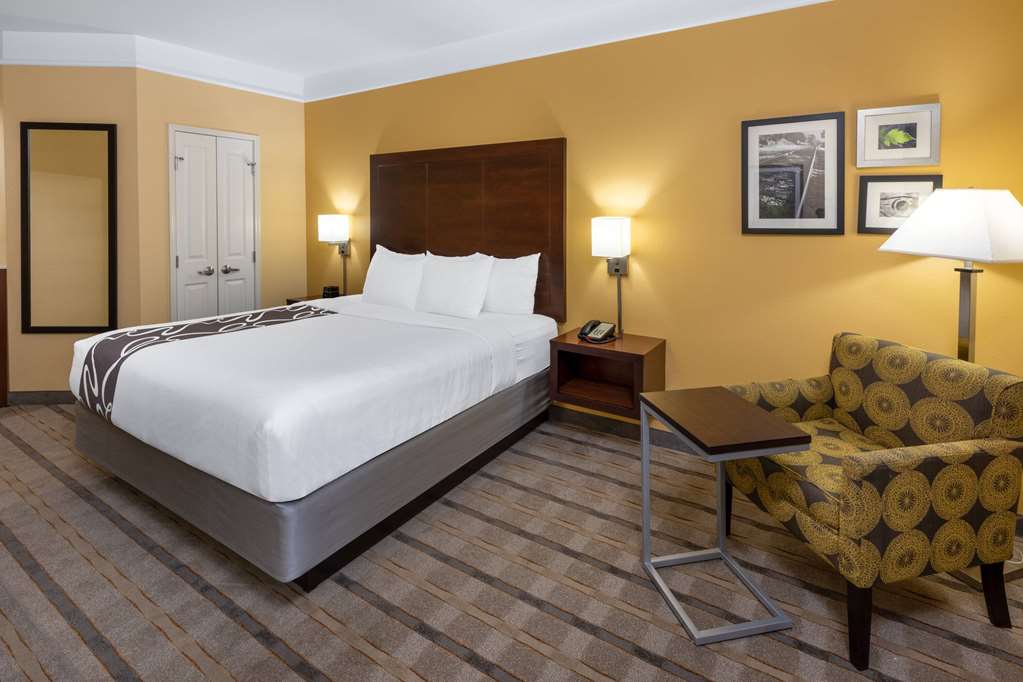 La Quinta Inn & Suites by Wyndham Houston NW Beltway8 WestRD - photo 20